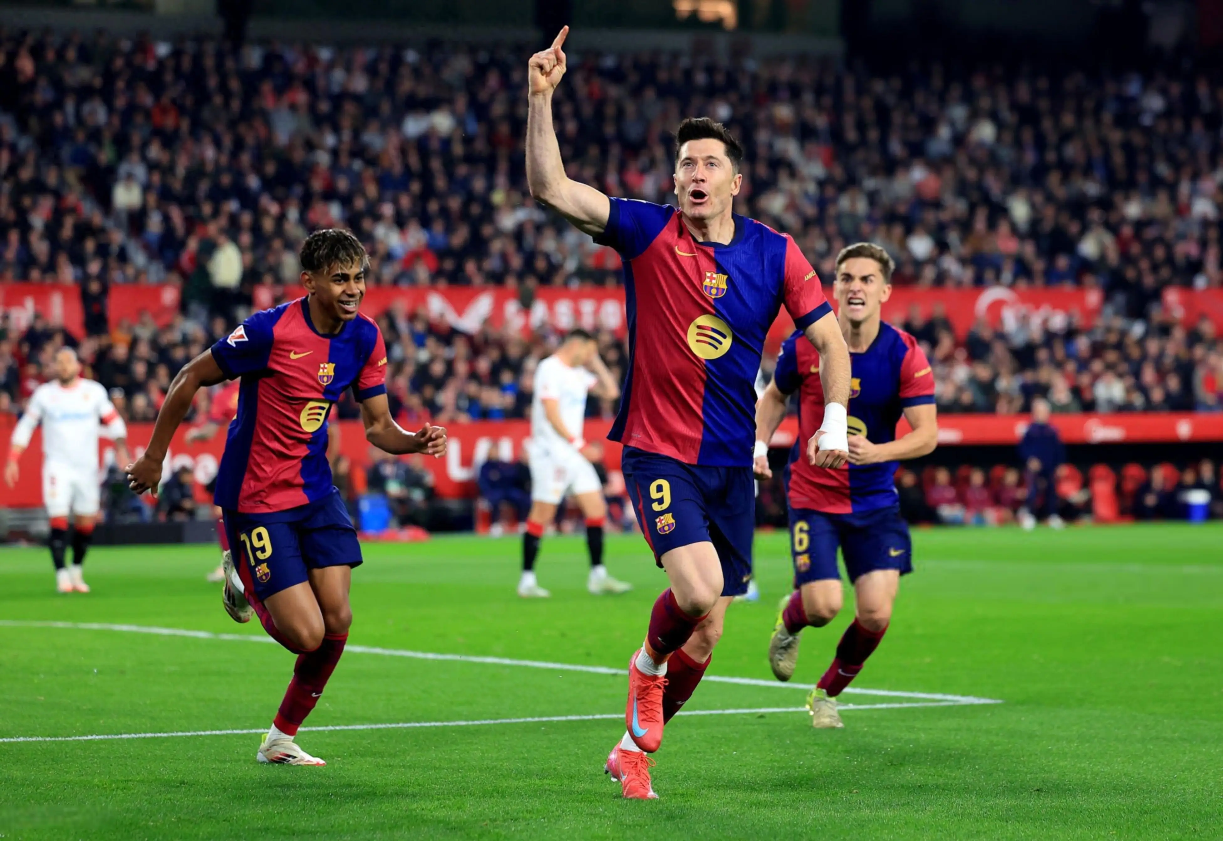 国际比赛日欧冠传出新动向，罗马临场应变，管理层表态——悬念犹存，赛季目标并未改变的简单介绍-九游体育