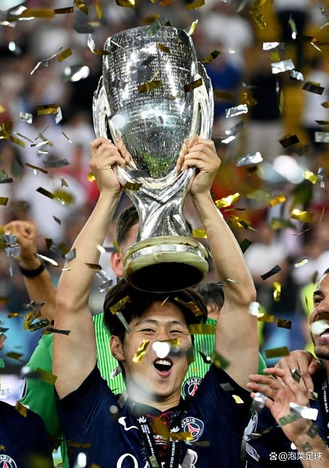 赛地聚焦——欧超杯窗口期热度飙升，本菲卡刷新队史纪录，引发热议，球探报告显示潜力的简单介绍